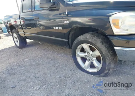 2008 Dodge Ram 1500 Slt z USA, uszkodzony, nr VIN 1D7HU182X8S552792